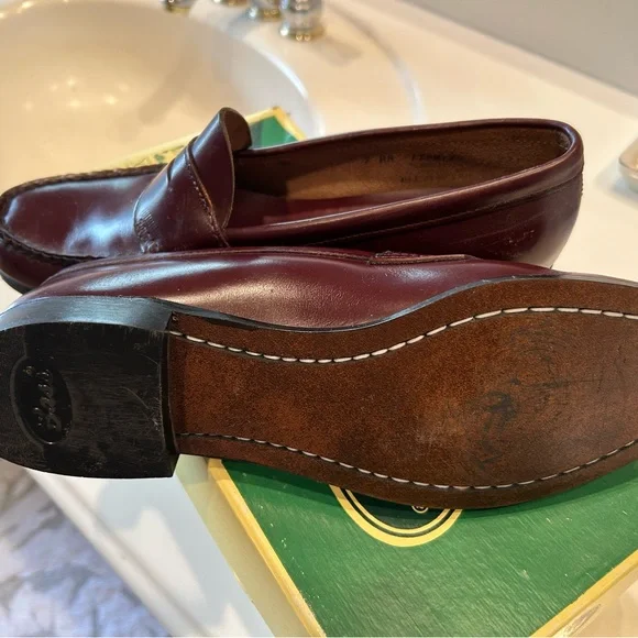 The ORIGINAL Bass Weejun Penny Loafers!   Ladies size 9AA. - Picture 4 of 9